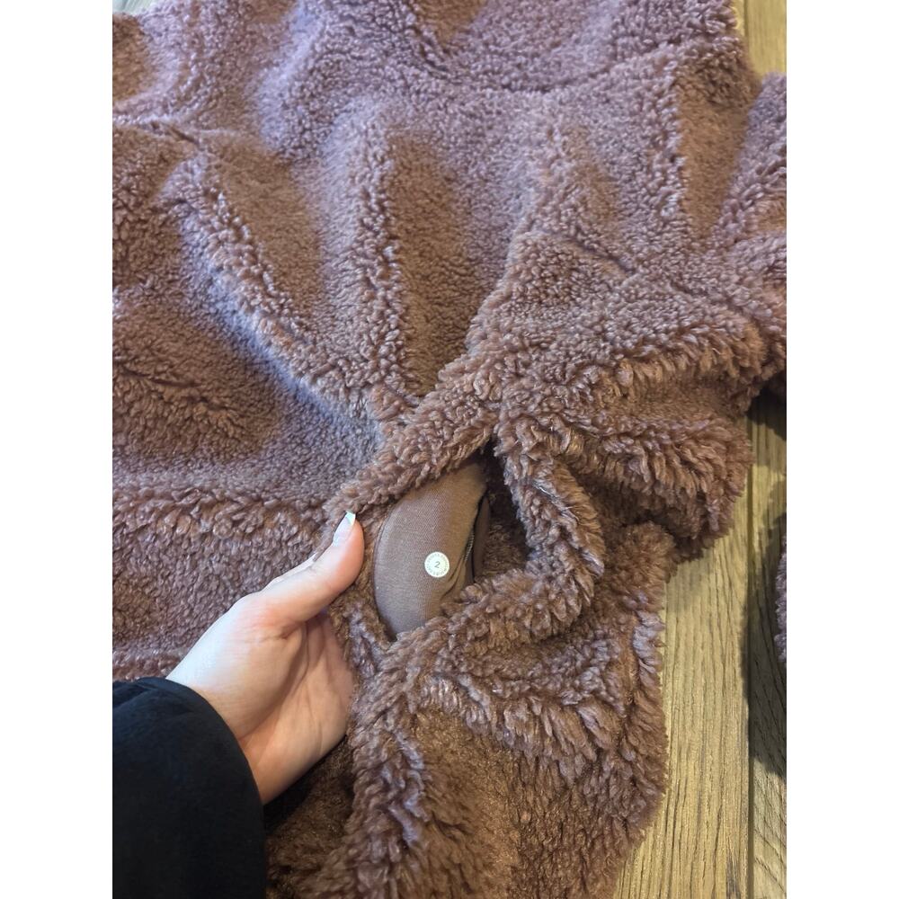 Lululemon Mockneck Sherpa - Picture 4 of 6